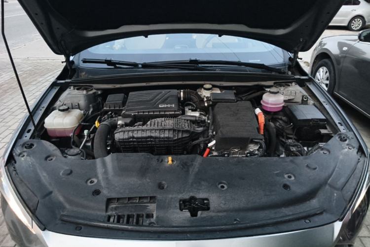 Used BYD Qin PLUS 2023 Champion Edition DM-i 55KM Leading Model Engine Bay