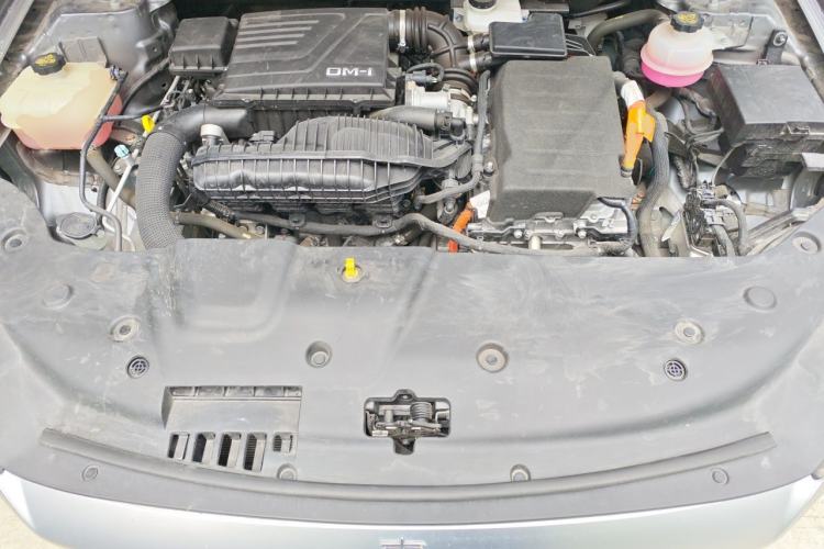 Used BYD Qin PLUS 2023 Champion Edition DM-i 120KM Beyond Model Engine Bay