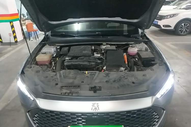 Used BYD Qin PLUS 2023 Champion Edition DM-i 120KM Excellence Model Engine Bay