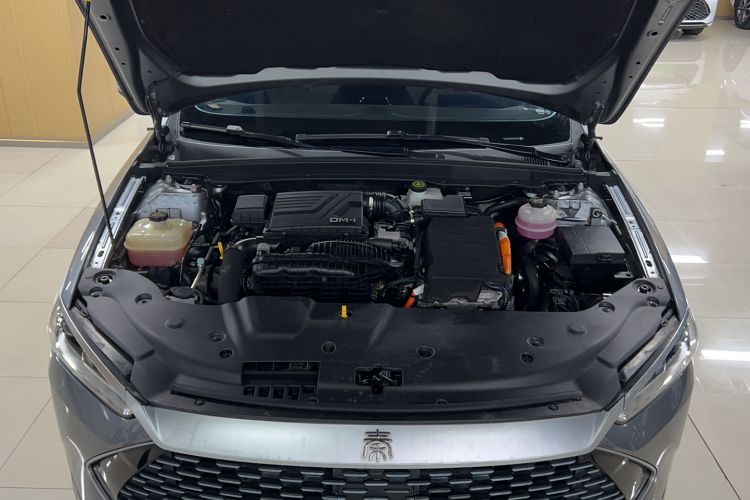 Used BYD Qin PLUS 2023 Champion Edition DM-i 55KM Leading Model Engine Bay