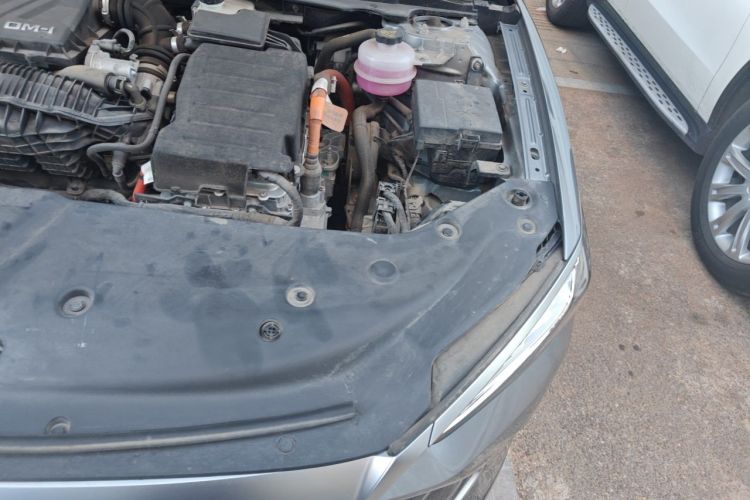 Used BYD Qin PLUS 2023 Champion Edition DM-i 120KM Beyond Model Engine Bay Left