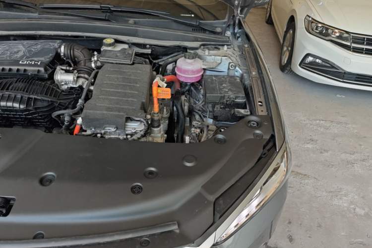 Used BYD Qin PLUS 2023 Champion Edition DM-i 55KM Leading Model Engine Bay Left