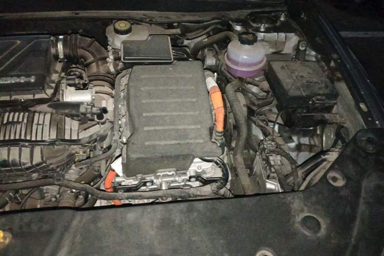 Used BYD Qin PLUS 2023 Champion Edition DM-i 120KM Leading Model Engine Bay Left