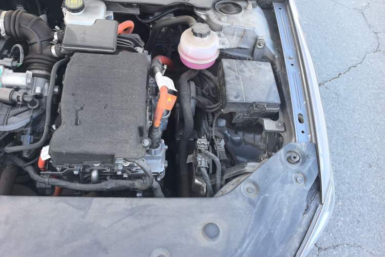 Used BYD Qin PLUS 2023 Champion Edition DM-i 55KM Superior Model Engine Bay Left