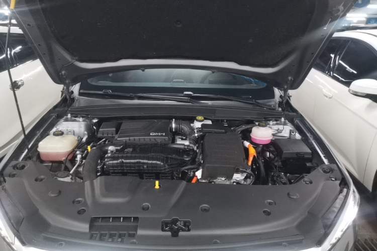 Used BYD Qin PLUS 2023 Champion Edition DM-i 55KM Leading Model Engine Bay