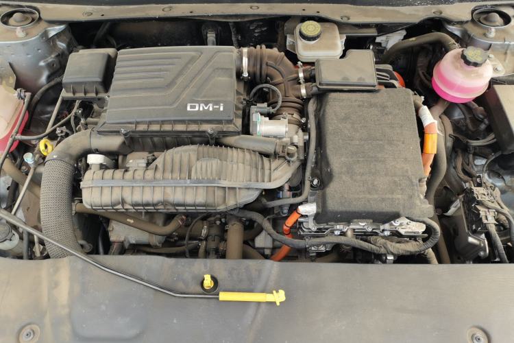 Used BYD Qin PLUS 2023 Champion Edition DM-i 120KM Leading Model Engine Bay