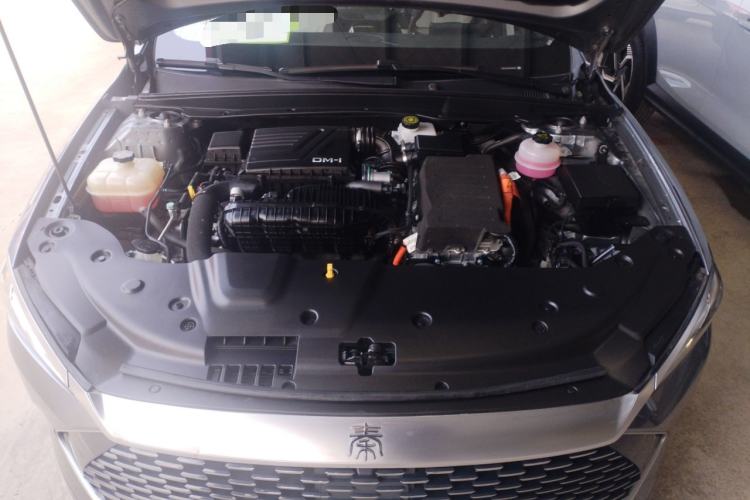 Used BYD Qin PLUS 2023 Champion Edition DM-i 55KM Leading Model Engine Bay