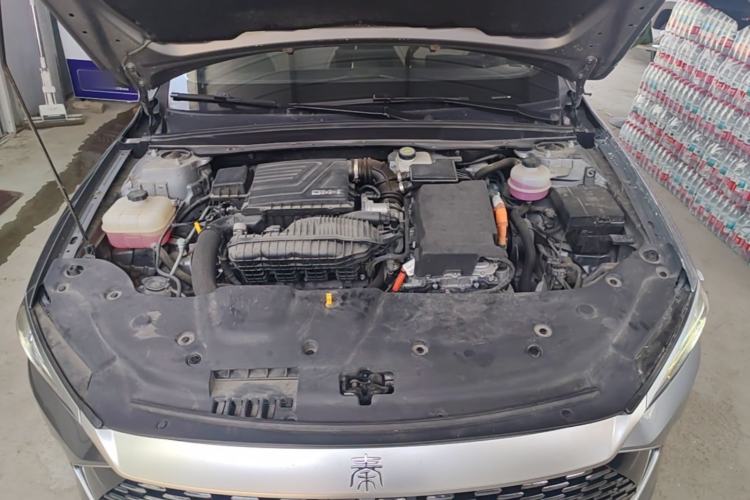 Used BYD Qin PLUS 2023 Champion Edition DM-i 120KM Leading Model Engine Bay