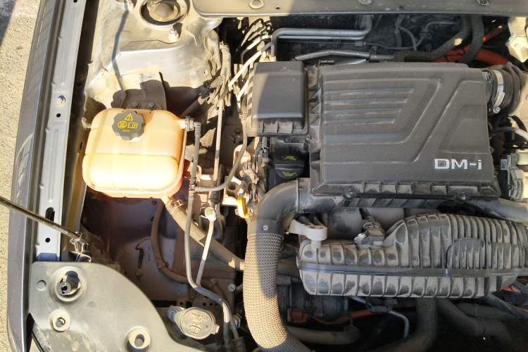 Used BYD Qin PLUS 2023 Champion Edition DM-i 55KM Leading Model Engine Bay Right