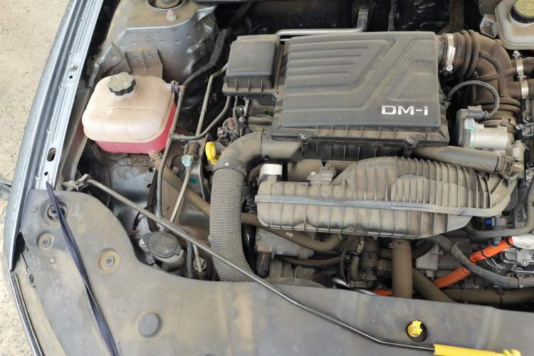 Used BYD Qin PLUS 2023 Champion Edition DM-i 120KM Leading Model Engine Bay Right