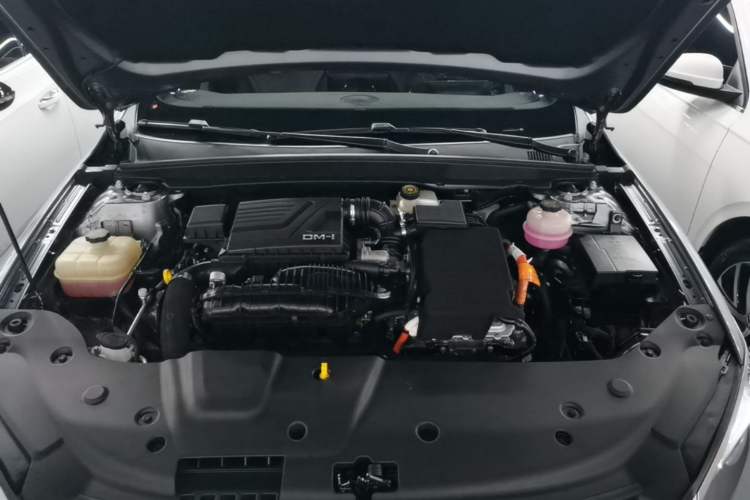 Used BYD Qin PLUS 2023 Champion Edition DM-i 55KM Superior Model Engine Bay