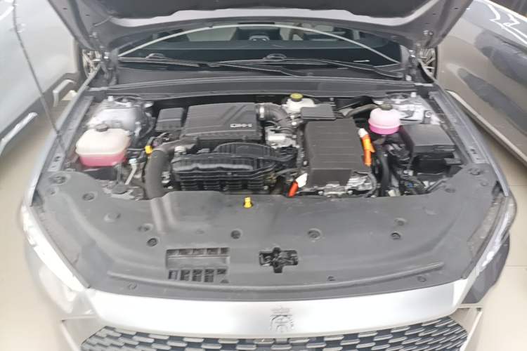 Used BYD Qin PLUS 2023 Champion Edition DM-i 120KM Leading Model Engine Bay