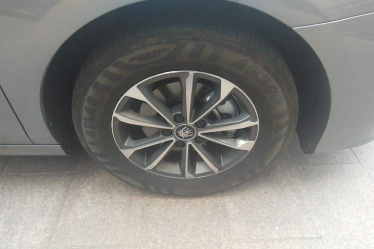 Used BYD Qin PLUS 2023 Champion Edition DM-i 55KM Leading Model Exterior 1