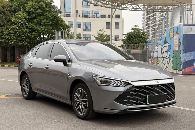 Used BYD Qin PLUS 2023 Champion Edition DM-i 120KM Leading Model Exterior 2