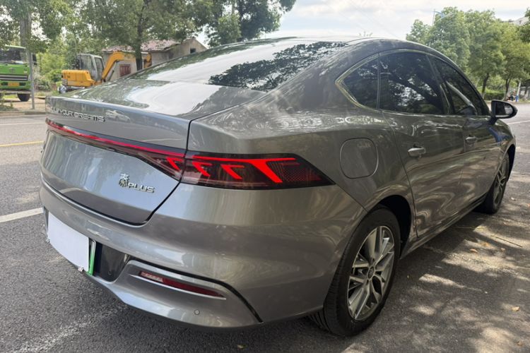 Used BYD Qin PLUS 2023 Champion Edition EV 510KM Excellence Model Exterior 2