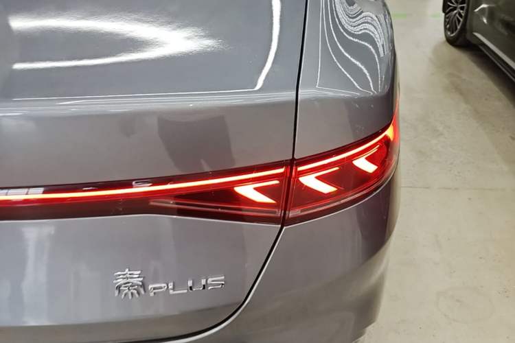 Used BYD Qin PLUS 2023 Champion Edition DM-i 55KM Leading Model Exterior 3
