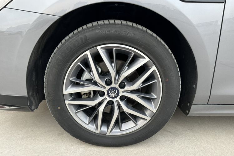 Used BYD Qin PLUS 2023 Champion Edition DM-i 120KM Excellence Model Exterior 3