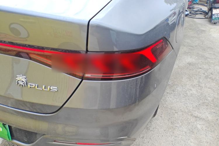 Used BYD Qin PLUS 2023 Champion Edition DM-i 120KM Beyond Model Exterior 3