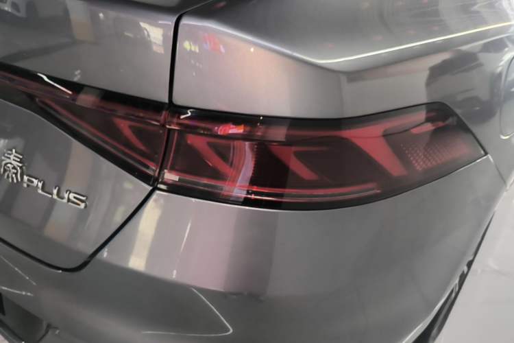 Used BYD Qin PLUS 2023 Champion Edition EV 510KM Beyond Model Exterior 3