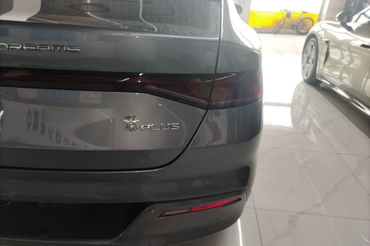 Used BYD Qin PLUS 2023 Champion Edition EV 510KM Beyond Model Exterior 3