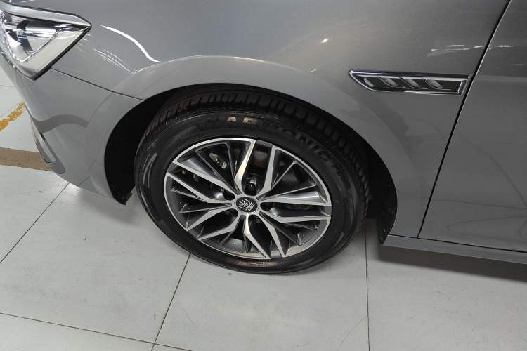 Used BYD Qin PLUS 2023 Champion Edition EV 420KM Leading Model Exterior 4