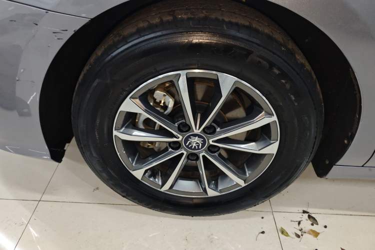 Used BYD Qin PLUS 2023 Champion Edition DM-i 55KM Leading Model Exterior 4