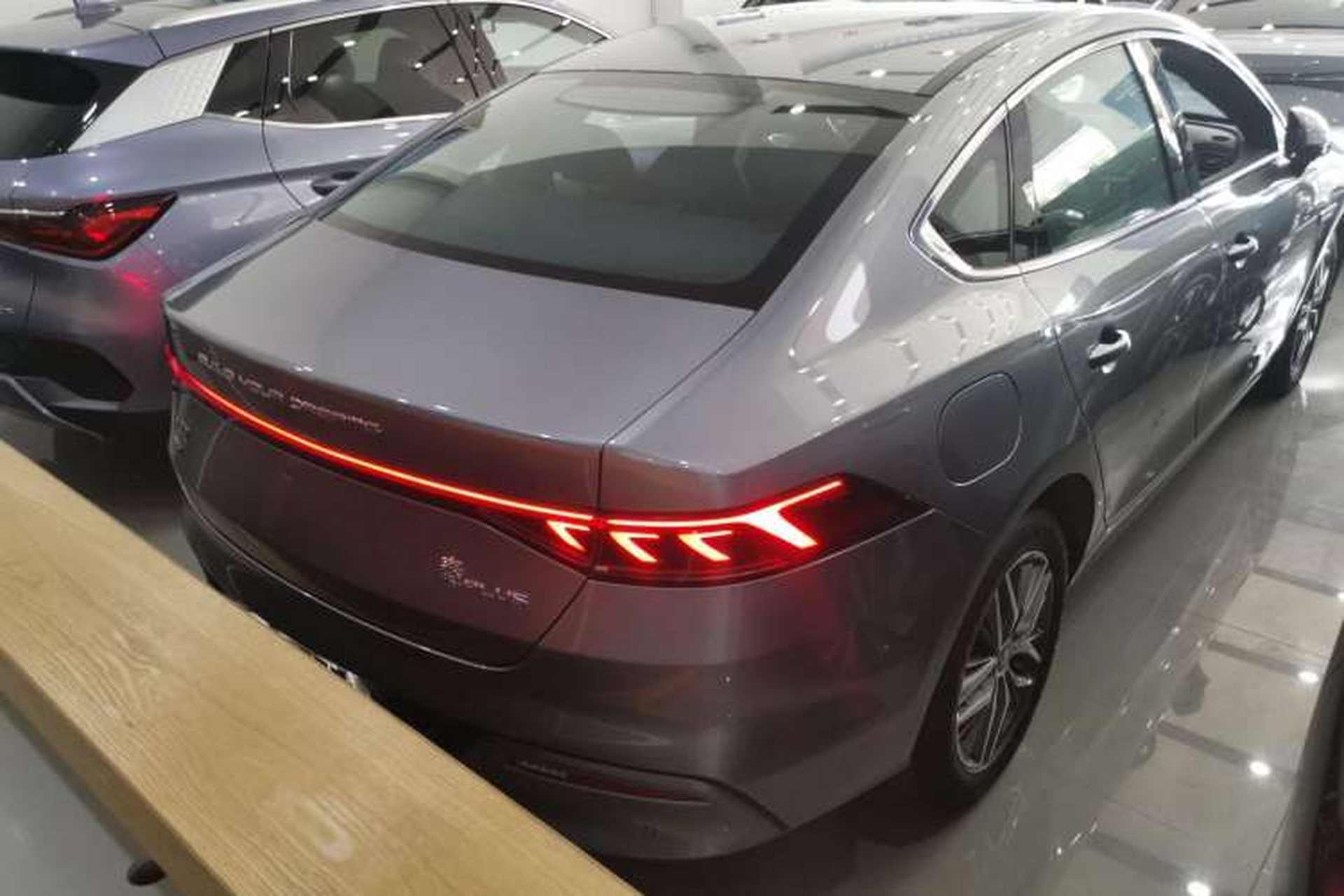 Used BYD Qin PLUS 2023 Champion Edition DM-i 120KM Excellence Model Exterior 4