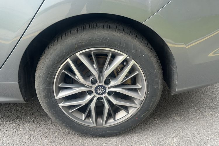 Used BYD Qin PLUS 2023 Champion Edition DM-i 55KM Superior Model Exterior 4