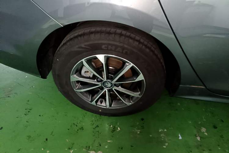 Used BYD Qin PLUS 2023 Champion Edition DM-i 55KM Leading Model Exterior 5