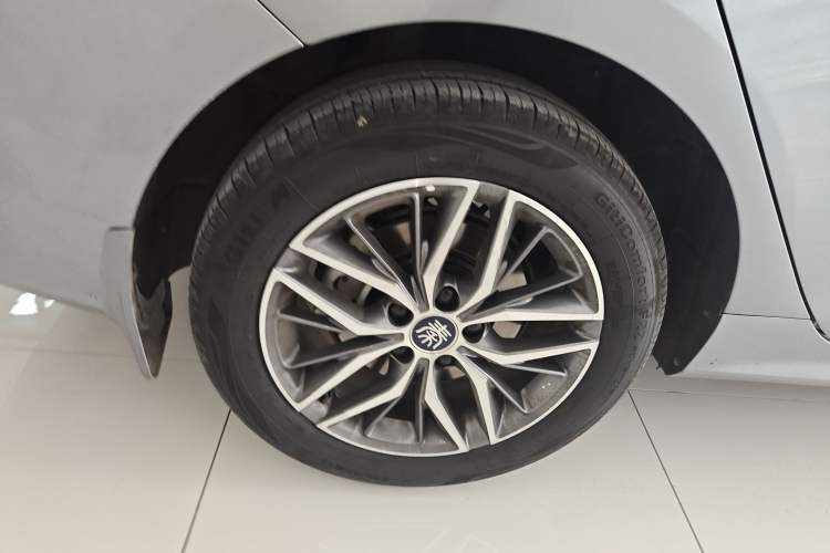 Used BYD Qin PLUS 2023 Champion Edition DM-i 120KM Leading Model Exterior 5