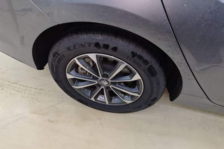 Used BYD Qin PLUS 2023 Champion Edition DM-i 55KM Leading Model Exterior 5