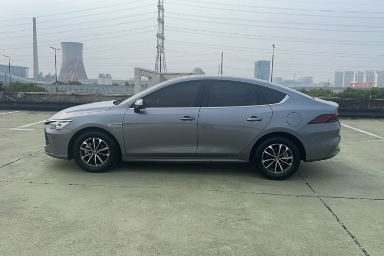 Used BYD Qin PLUS 2023 Champion Edition DM-i 55KM Leading Model Exterior 5