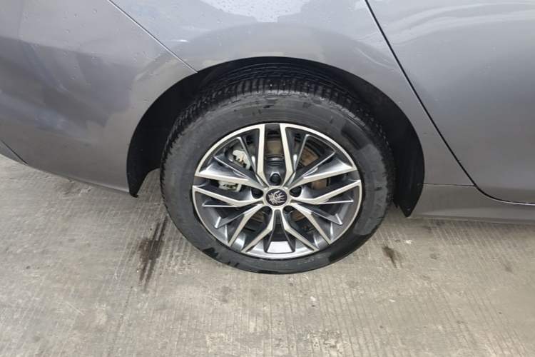 Used BYD Qin PLUS 2023 Champion Edition EV 420KM Leading Model Exterior 5