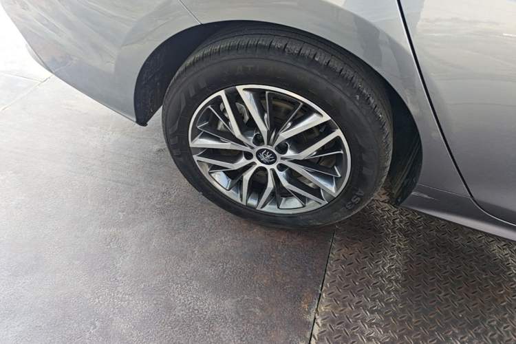 Used BYD Qin PLUS 2023 Champion Edition DM-i 55KM Superior Model Exterior 5