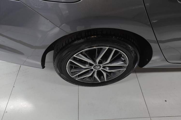 Used BYD Qin PLUS 2023 Champion Edition EV 420KM Leading Model Exterior 5