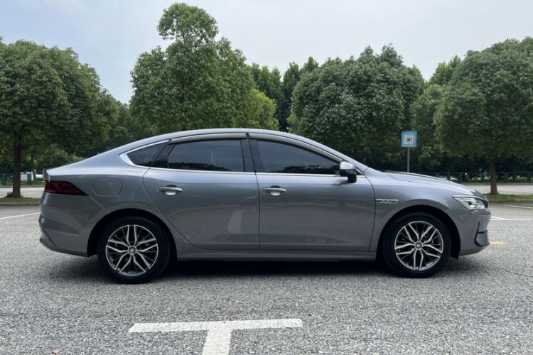 Used BYD Qin PLUS 2023 Champion Edition EV 510KM Beyond Model Exterior 6