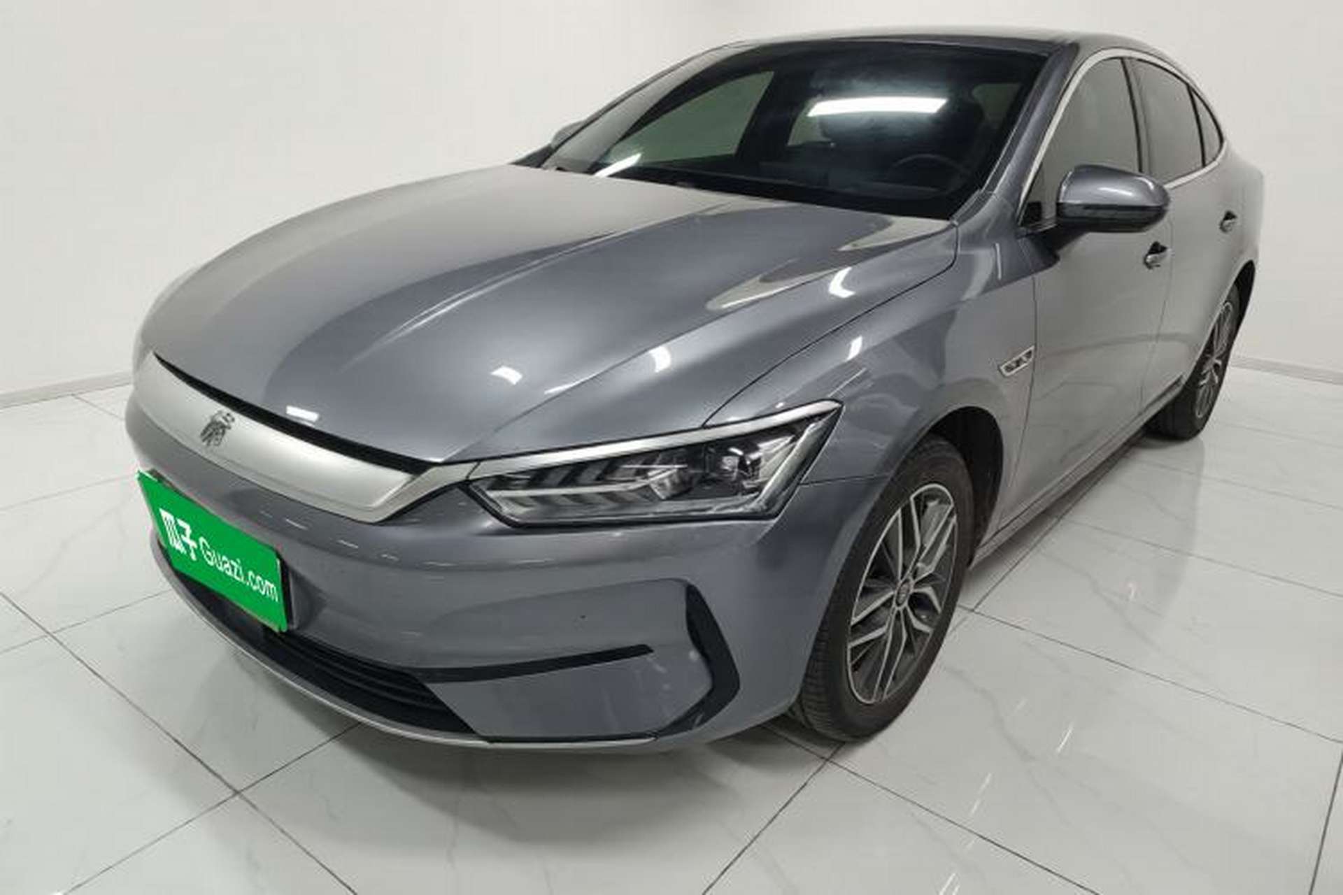 Used BYD Qin PLUS 2023 Champion Edition EV 420KM Leading Model Front Left 45 Deg