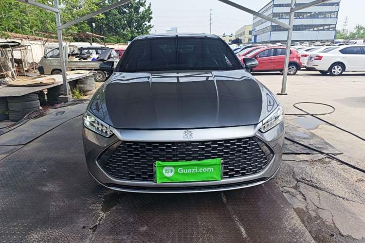 Used BYD Qin PLUS 2023 Champion Edition DM-i 55KM Superior Model Front