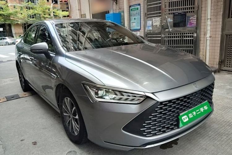 Used BYD Qin PLUS 2023 Champion Edition DM-i 55KM Leading Model Front Right 45 Deg