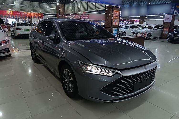 Used BYD Qin PLUS 2023 Champion Edition DM-i 55KM Leading Model Front Right 45 Deg