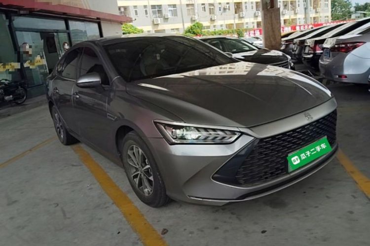 Used BYD Qin PLUS 2023 Champion Edition DM-i 55KM Leading Model Front Right 45 Deg