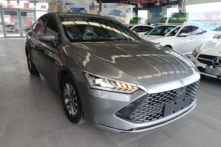 Used BYD Qin PLUS 2023 Champion Edition DM-i 55KM Leading Model Front Right 45 Deg