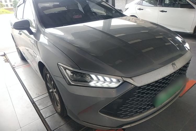 Used BYD Qin PLUS 2023 Champion Edition DM-i 55KM Leading Model Front Right 45 Deg