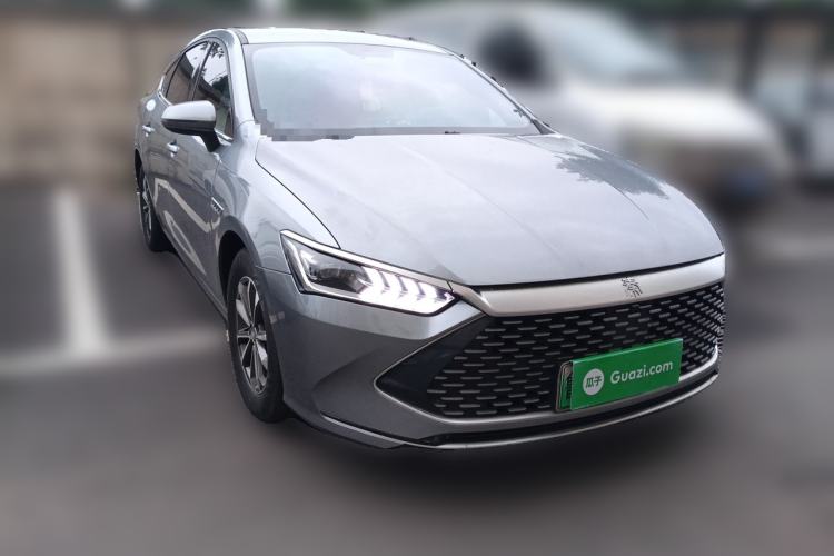 Used BYD Qin PLUS 2023 Champion Edition DM-i 55KM Leading Model Front Right 45 Deg