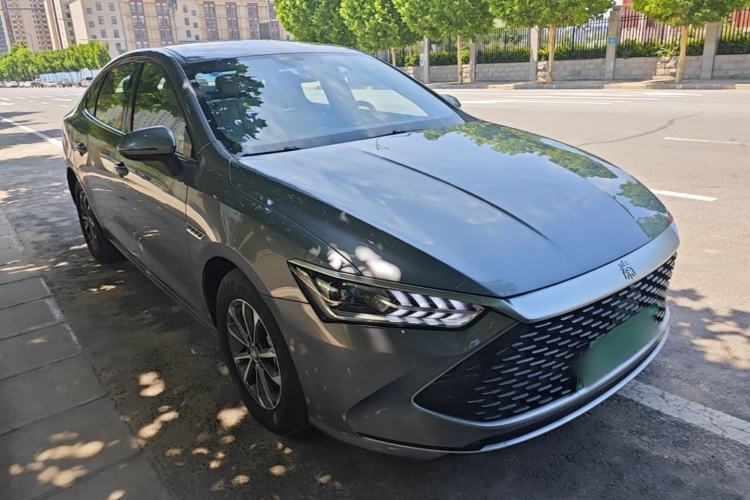 Used BYD Qin PLUS 2023 Champion Edition DM-i 55KM Leading Model Front Right 45 Deg