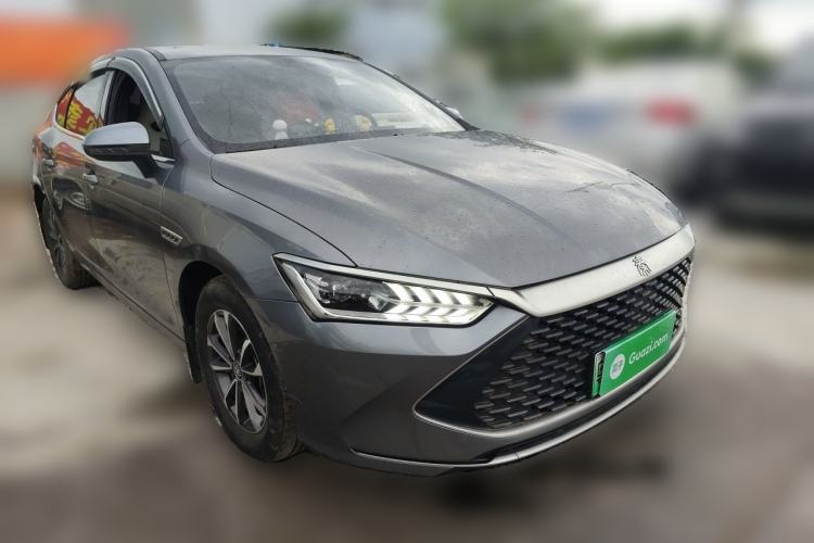 Used BYD Qin PLUS 2023 Champion Edition DM-i 55KM Superior Model Front Right 45 Deg