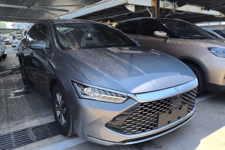 Used BYD Qin PLUS 2023 Champion Edition DM-i 55KM Leading Model Front Right 45 Deg