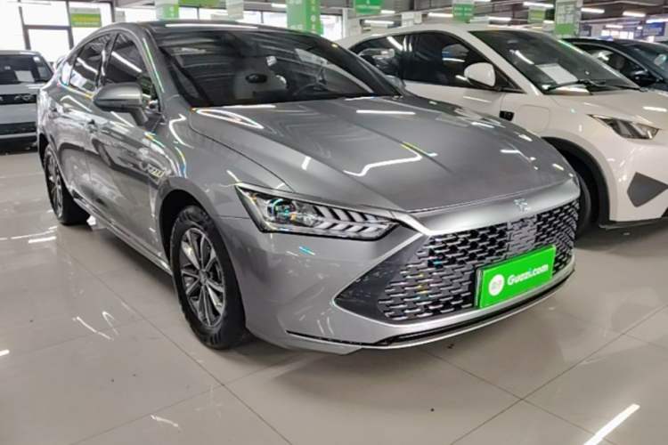 Used BYD Qin PLUS 2023 Champion Edition DM-i 55KM Leading Model Front Right 45 Deg
