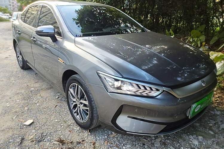 Used BYD Qin PLUS 2023 Champion Edition EV 420KM Superior Model Front Right 45 Deg