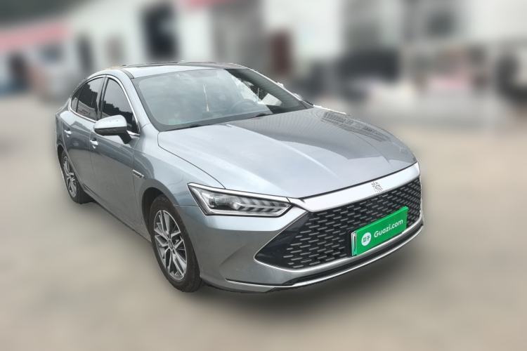 Used BYD Qin PLUS 2023 Champion Edition DM-i 55KM Superior Model Front Right 45 Deg